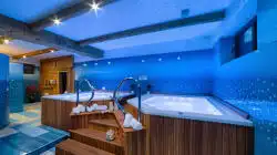 Jacuzzi på hotellet